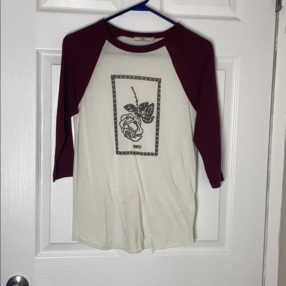 Women’s xs obey mid sleeve shirt